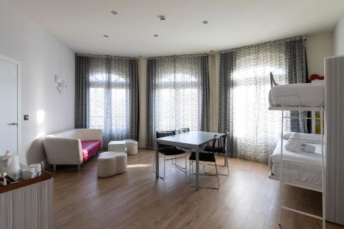 Petit Palace Savoy Alfonso XII - image 4