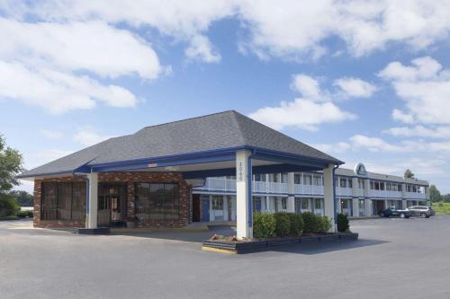 Days Inn by Wyndham Waynesboro - Hotel