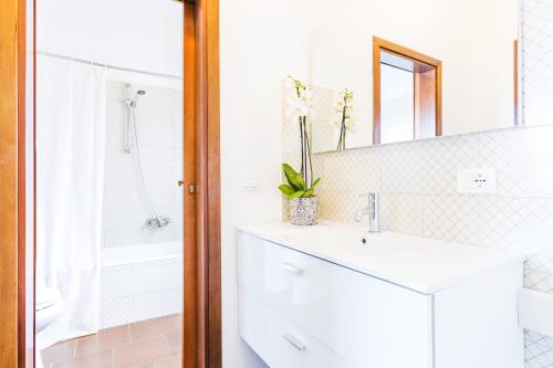 2 bedrooms, 4 beds