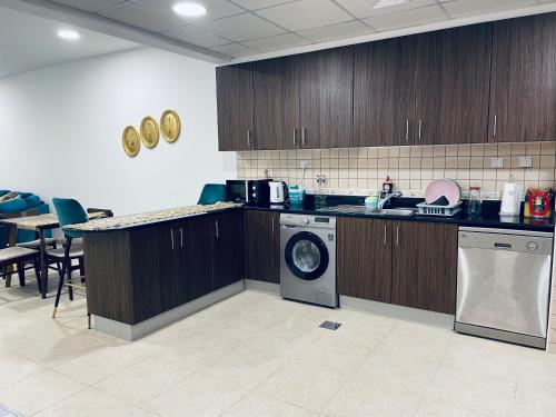 Elite 1 BR Apartment - Dubai Marina