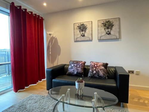 One-Bedroom Apartment with River View image 2