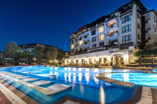 Oasis Beach Club 2