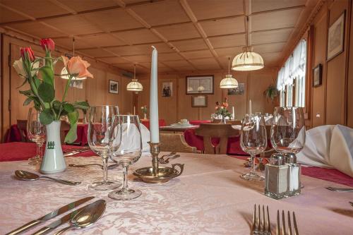 餐廳, Hotel-Restaurant Drei Tannen in 尼德華爾德