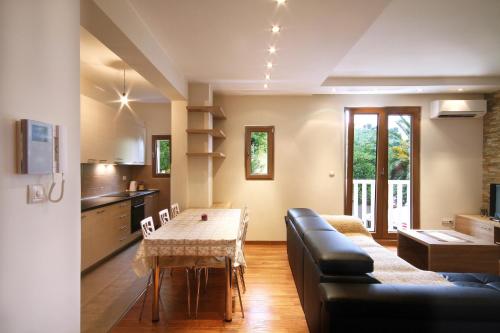 Apartments Dangubic - image 4