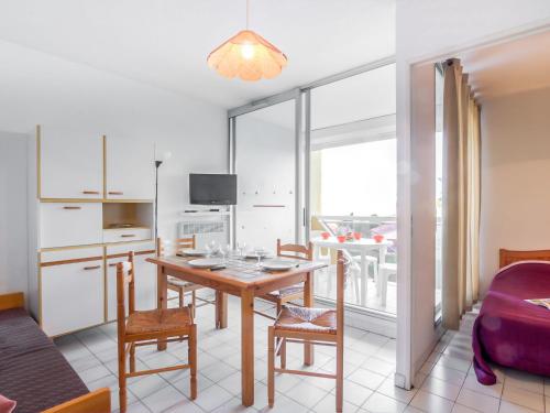 Apartment Voiles d'Or-Gênois-1 by Interhome - Location saisonnière - Le Grau-du-Roi
