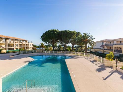 Apartment Les Jardins d'Ys-8 by Interhome - Location saisonnière - Roquebrune-sur-Argens