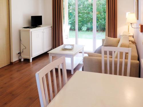 Apartment Les Cottages du Lac T1 Tradition by Interhome 4