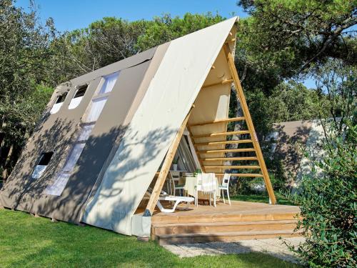 Holiday Home Luxury Tent by Interhome - San Castrese
