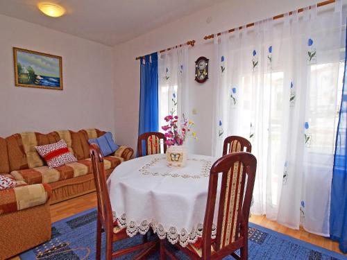 Apartment Sofija-2 by Interhome, Trogir (fotografie 6)