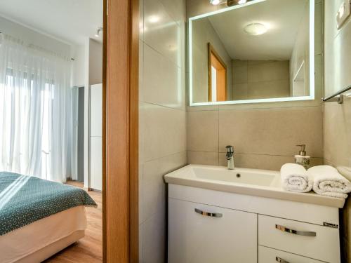 Holiday Home Dario by Interhome in โนวีกราด