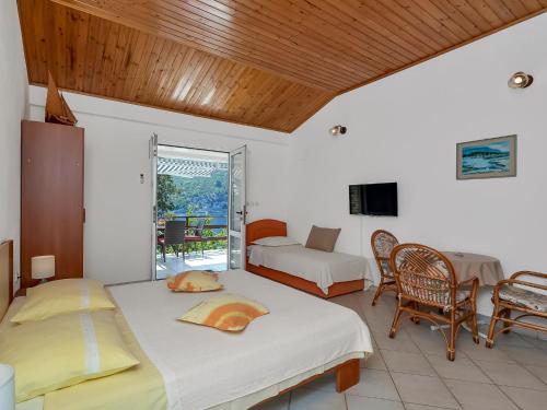 Apartment Martina by Interhome in Zastražišće