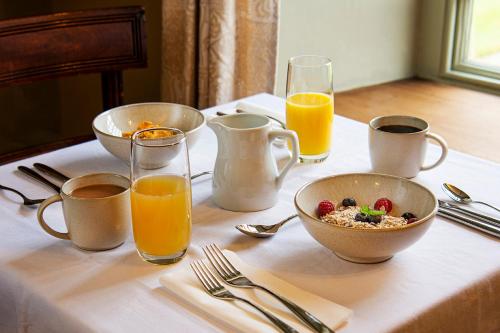 Ēdiens un dzērieni, Cusgarne Manor boutique B&B - adults only in Gvenapa