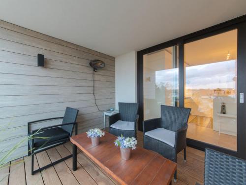 Apartment Pura vida with balcony by Interhome in Bredene