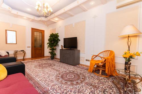 Lakshmi Apartment Great Classic - image 10