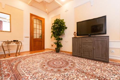 Lakshmi Apartment Great Classic - image 14