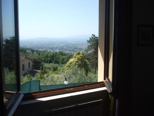 Double Room with Garden View image 4