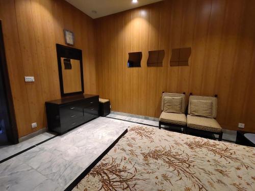 Furnished room In Valencia Town lahore