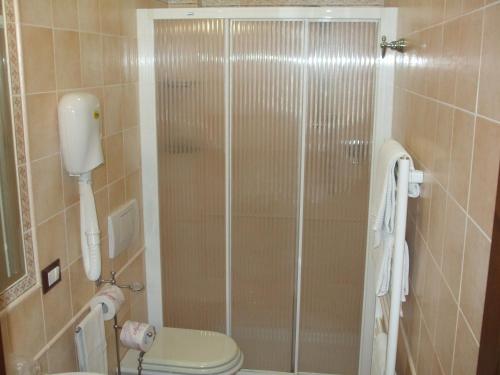 Deluxe Double Room with Shower image 1