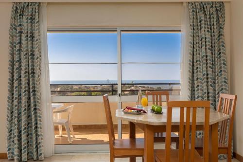 Balcony/terrace, Interpass Vau Hotel Apartamentos in Praia do Vau