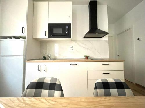 Trauko Flat Parking 12 euros x day EBI01313, Bilbao (Foto 7)