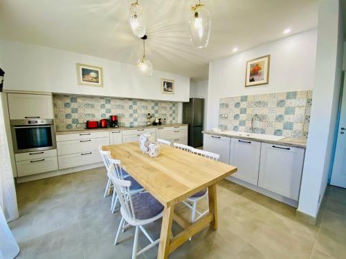 Létesítmények, Gite des Platanes in Gramazie