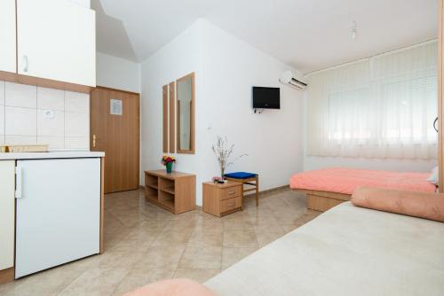 Apartments MAMPAS - image 7