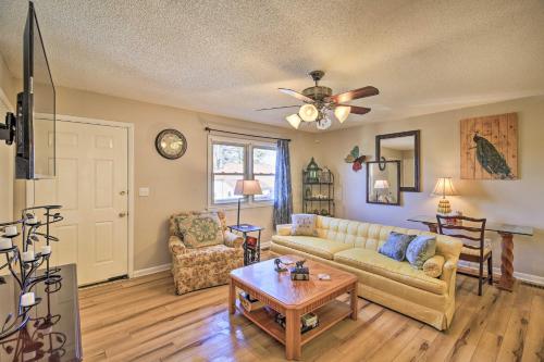 Pet-Friendly Home with Grill and Farm in Meadowview! in Meadowview, USA