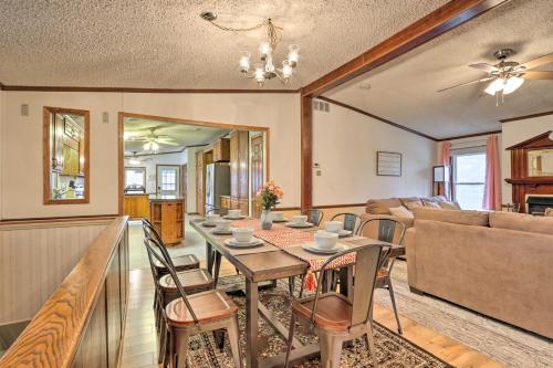 Reteat on 45 Acres! Spacious Family Apt in Lebanon in Lebanon