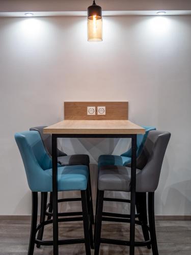 Hotel Bleu France - Contact Hotel - image 13