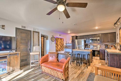 Rustic Fort Worth Getaway about 4 Mi to Downtown! in Fort Worth, USA