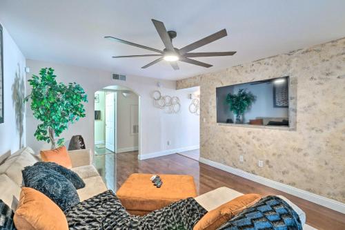 Seasonal Pool and Spa Las Vegas Pad, 11 Mi to Strip, Las Vegas (photo 5)
