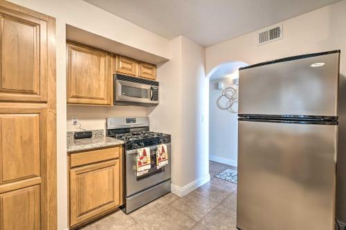 Seasonal Pool and Spa Las Vegas Pad, 11 Mi to Strip, Las Vegas (photo 10)