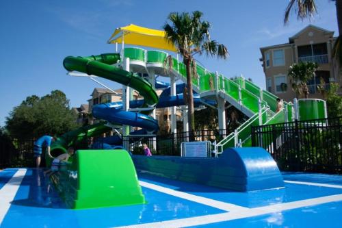 Three BR * 2 Miles to Disney pool free WiFi - image 5