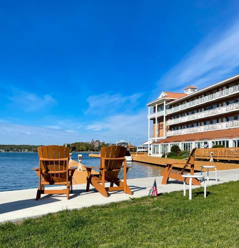 Riveredge Resort Hotel - Accommodation - Alexandria Bay
