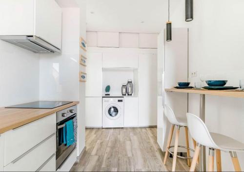 Facilities, Les Bords de l'Estaque x Studio Braque in L'Estaque