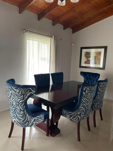 設施, Casa da Flores Port Edward RSA in 坡特愛德華
