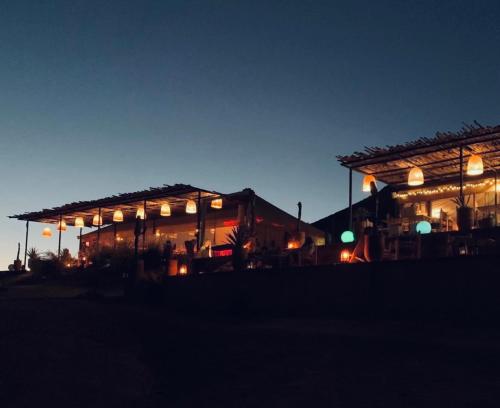 Restaurant, Agafay Luxury camp in El Arissa