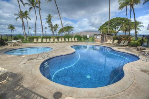 Kauhale Makai 528 1 Bedroom Ocean View Fully Renovated Pool - image 2