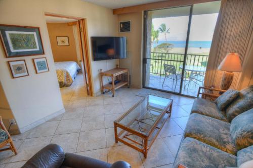Kauhale Makai 528 1 Bedroom Ocean View Fully Renovated Pool - image 11