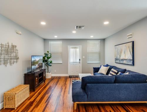 Mango Beach Manor 3 Bedrooms WiFI Sleeps 6 - image 14