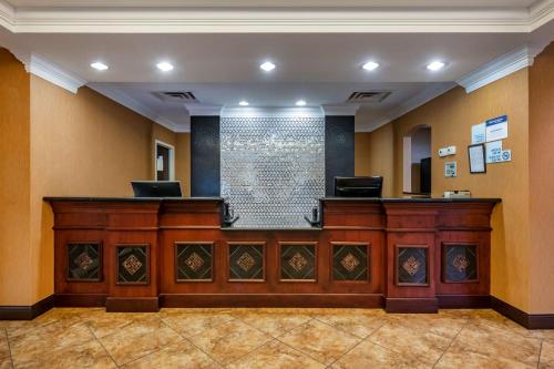 Előcsarnok, Hotel  Suites Palm Coast in Palm Coast (Florida)