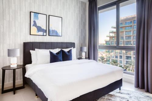 Stella Stays Modern 1 BDR Marassi Beach Pool