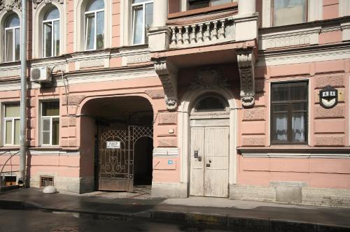 Rinaldi at Bolshoy Prospect - image 12