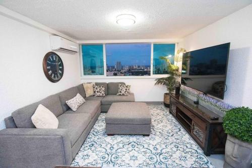 Blissful 3BR Art District Apt w/PK & Fast WiFi