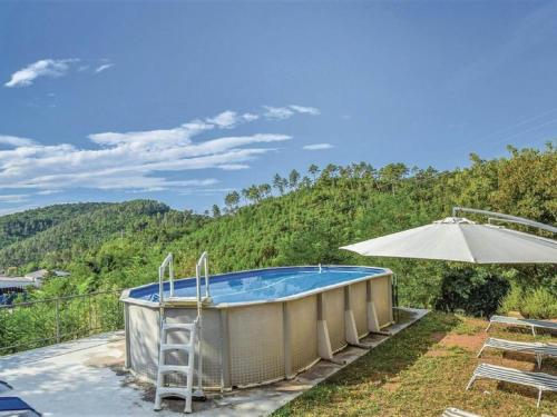 Rural Apartment in Massa Marittima with Swimming Pool