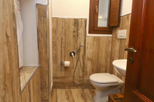 Apartment - Split Level image 9