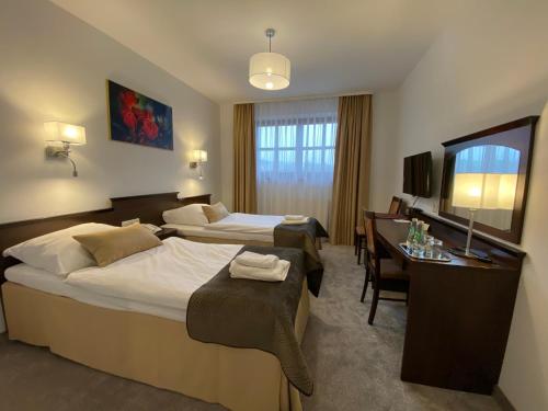 2 twin beds