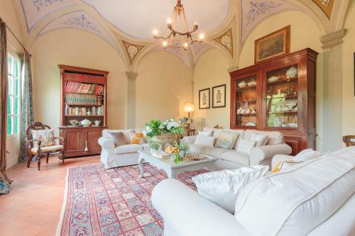 Villa Gattaiola, Rewind In Style In a Renaissance Villa with Pool among the Vineyards in Lucca Property overview