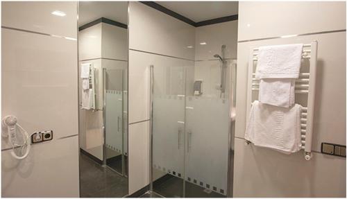 ホステル アトーチャ アルムデナ マーティン