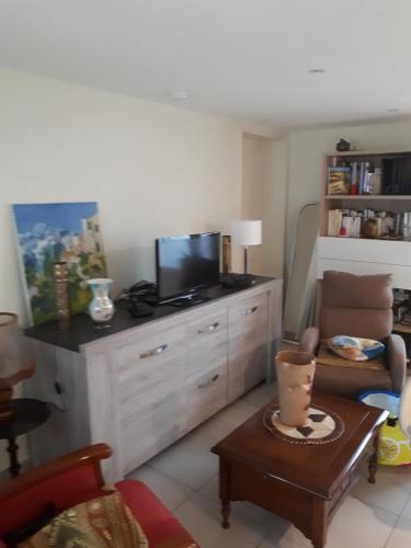 Les écureuils bourguignons (Les ecureuils bourguignons) in มงชาแน็ง